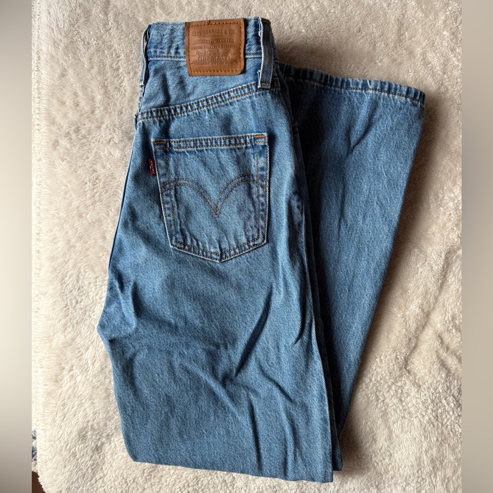 Levi’s Ribcage Straight Ankle Jeans